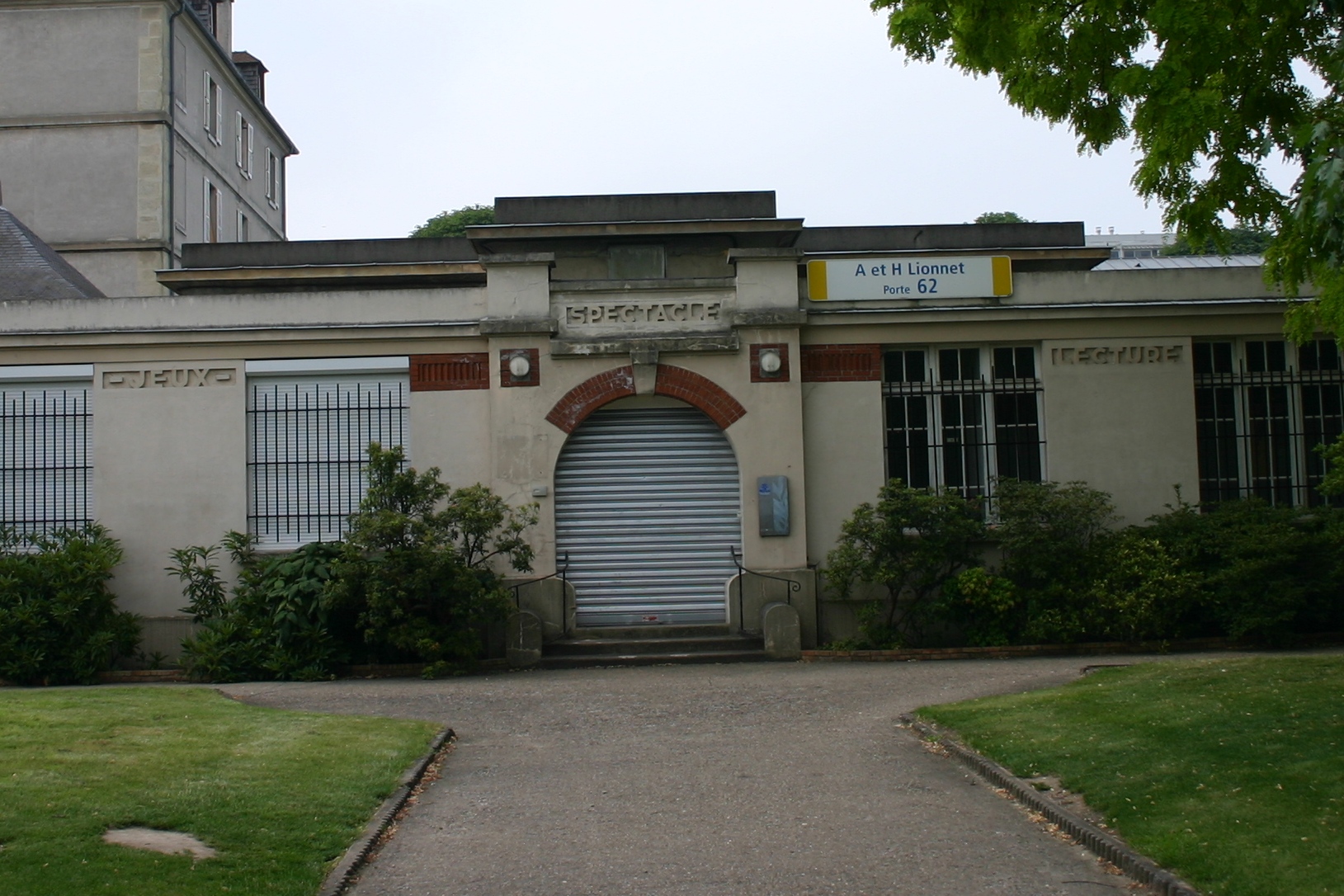 Anatole and Hippolyte Lionnet's Pavilion, Hôpital de Bicêtre, Paris (2).JPG